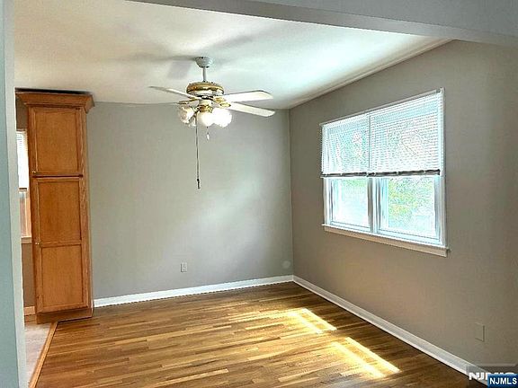 5th image of 109 5th Ave #2