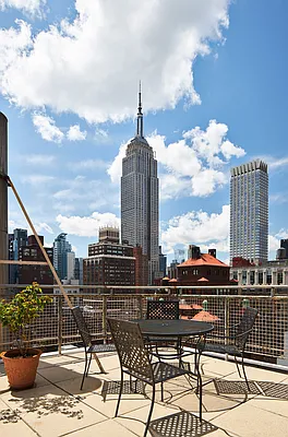 Rented by Compass | media 35