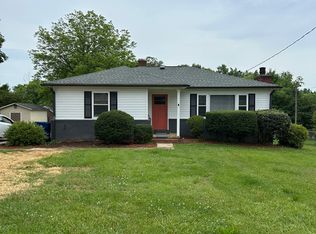 127 W College St, Stanley, NC 28164