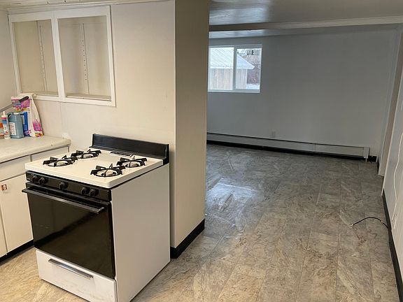 2nd image of 234 Charles St