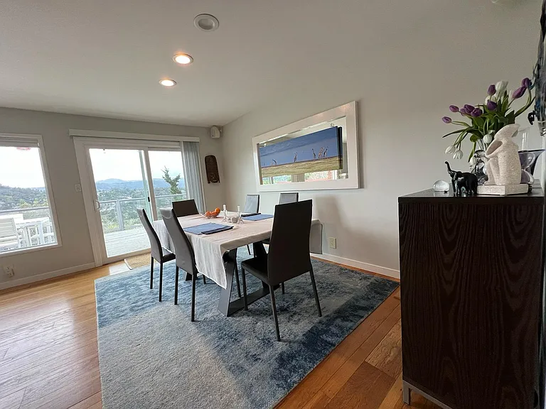 1776 Parrott Dr — Photo 5