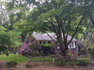 29 Folkstone Dr, East Hampton, NY 11937