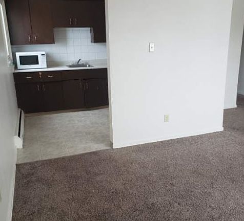 3rd image of 10123 104th Ave #20