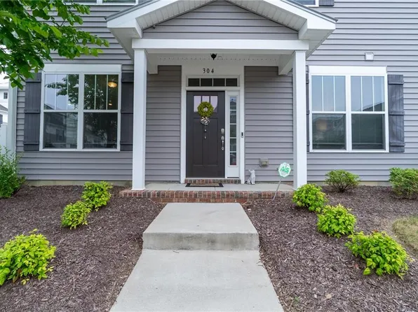 304 Fishers Ct, Hampton, VA 23666