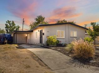 2118 E Sussex Way, Fresno, CA 93726