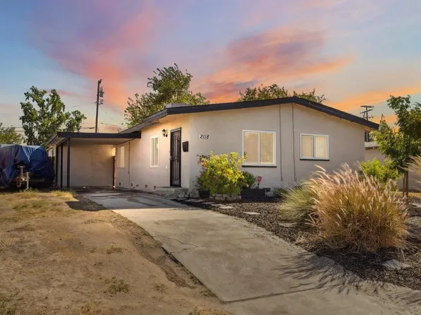 2118 E Sussex Way, Fresno, CA 93726