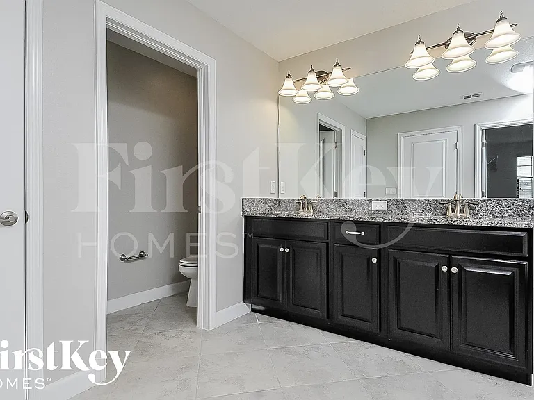 9823 Ivory Dr — Photo 8