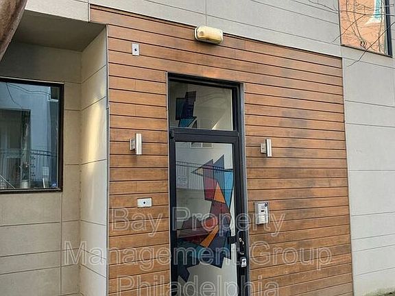 2nd image of 1324 N 15th St Unit 2R