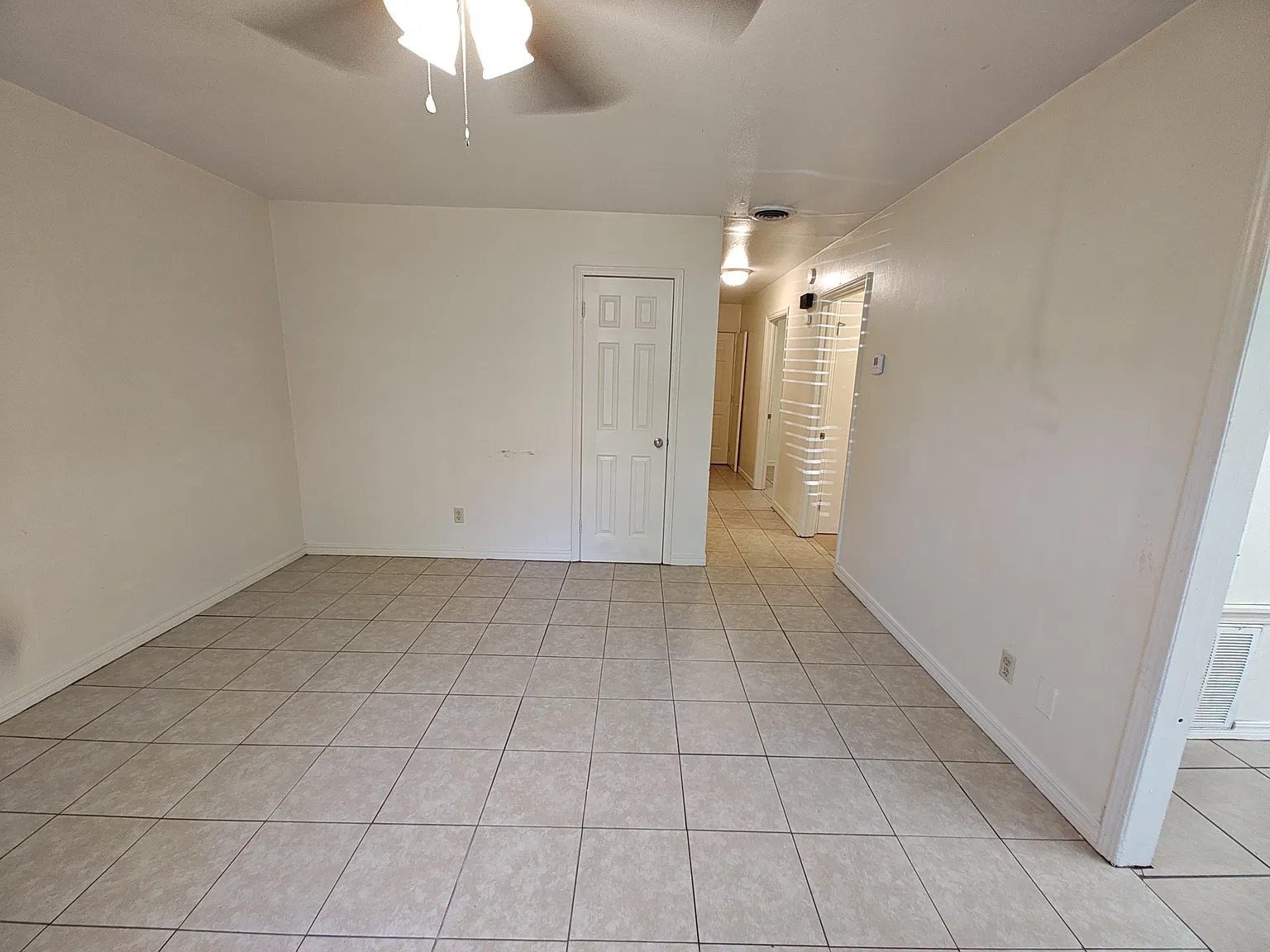2 bed, 725 sqft, $700 — Photo 3