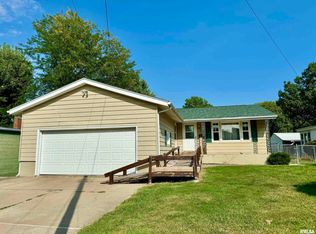 310 SW 5th Ave, Aledo, IL 61231