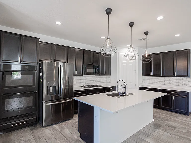 7914 W Pueblo Ave — Photo 7