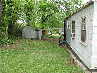 5th image of 714 Southampton Ave