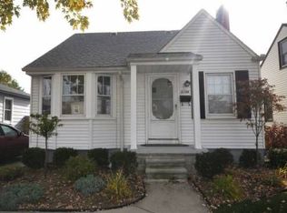 12789 Pullman St, Southgate, MI 48195