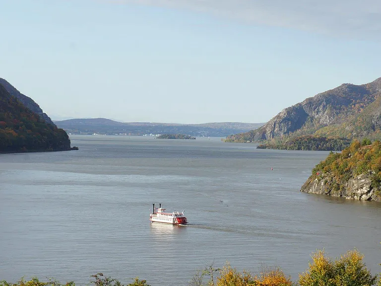 Greater Hudson Valley - Explore via Metronorth