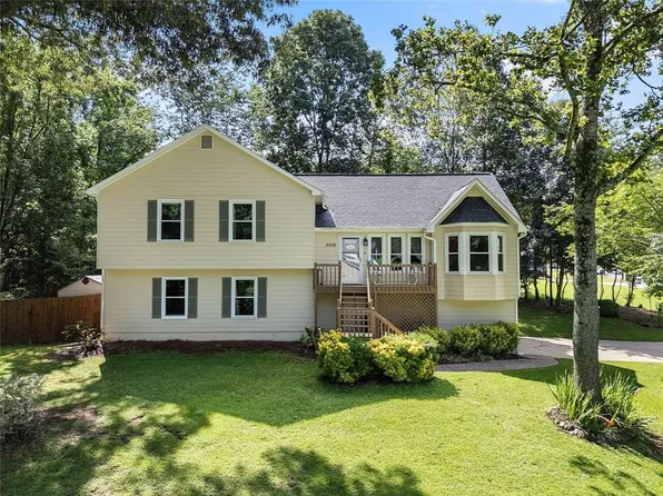 2208 Mountain Springs Ct NW, Kennesaw, GA 30144