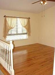 5th image of 10301 Fox Chase Cir