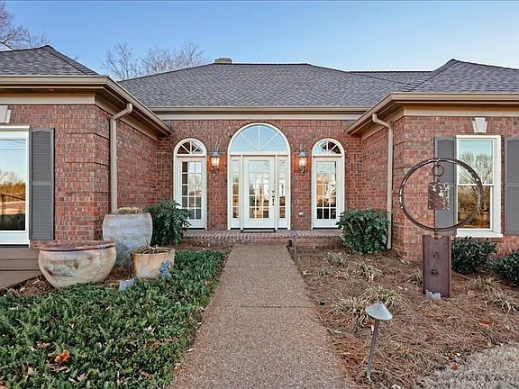 5th image of 509 Jones Ln
