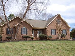 129 Broadbill Dr, Mooresville, NC 28117