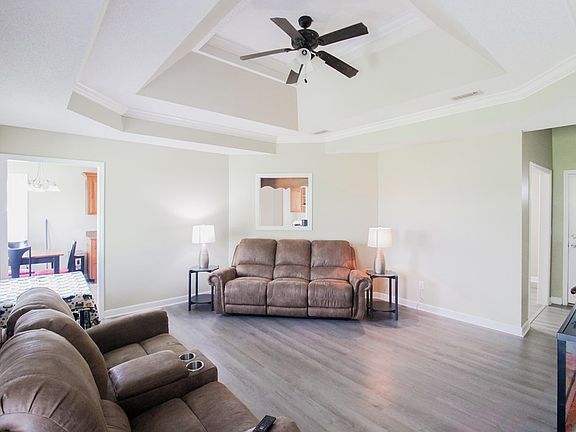 3rd image of 4871 Sandy Hill Dr