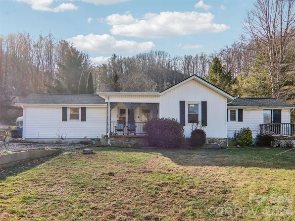 7 Landon Mountain Ln, Weaverville, NC 28787