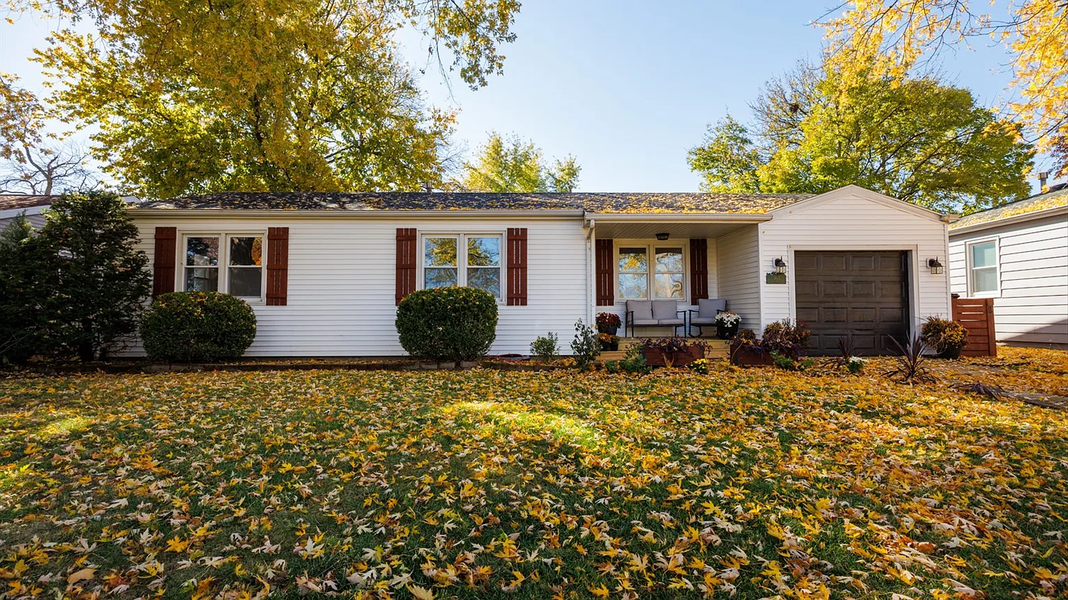 1811 E Lincoln St photo 1