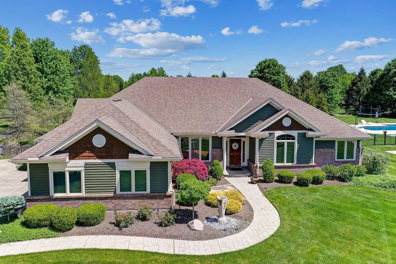 1111 Aintree Ct photo 1