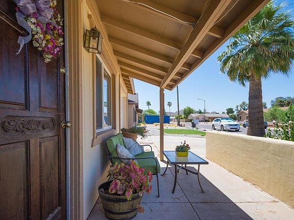 002_Front Porch