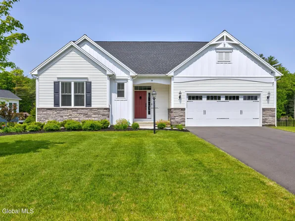 39 Berkeley Way, Saratoga Springs, NY 12866