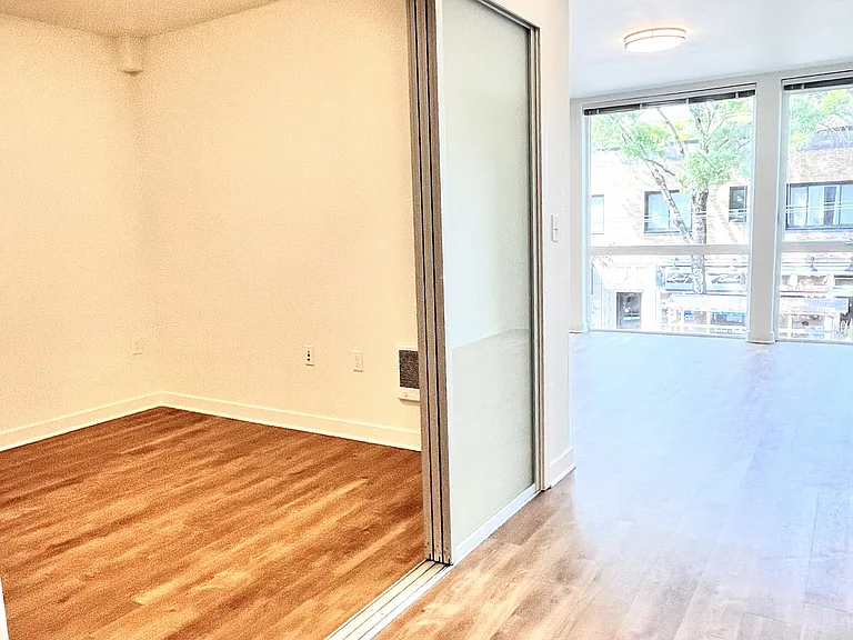 1601 N 45th St #205 — Photo 10