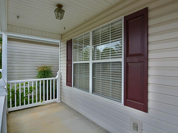 4th image of 2227 Hickory Manor Way