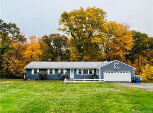 39 Great Neck Rd, Trumbull, CT 06611
