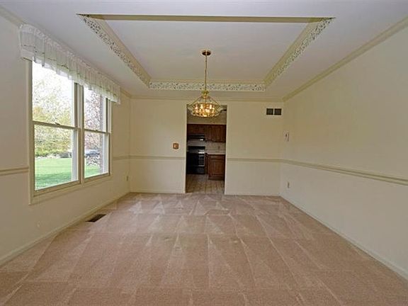 4th image of 7224 Foxstone Ct