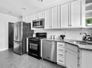 7049 Heathfield Rd, Baltimore, MD 21212
