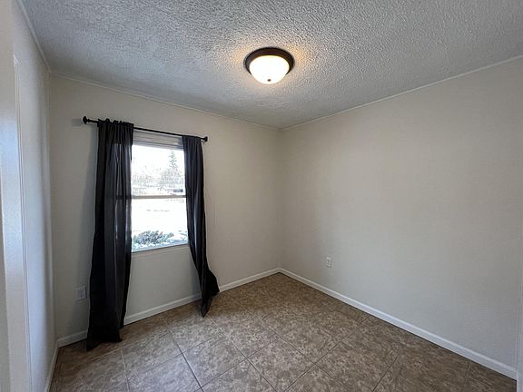 4th image of 2460 Talandis Dr