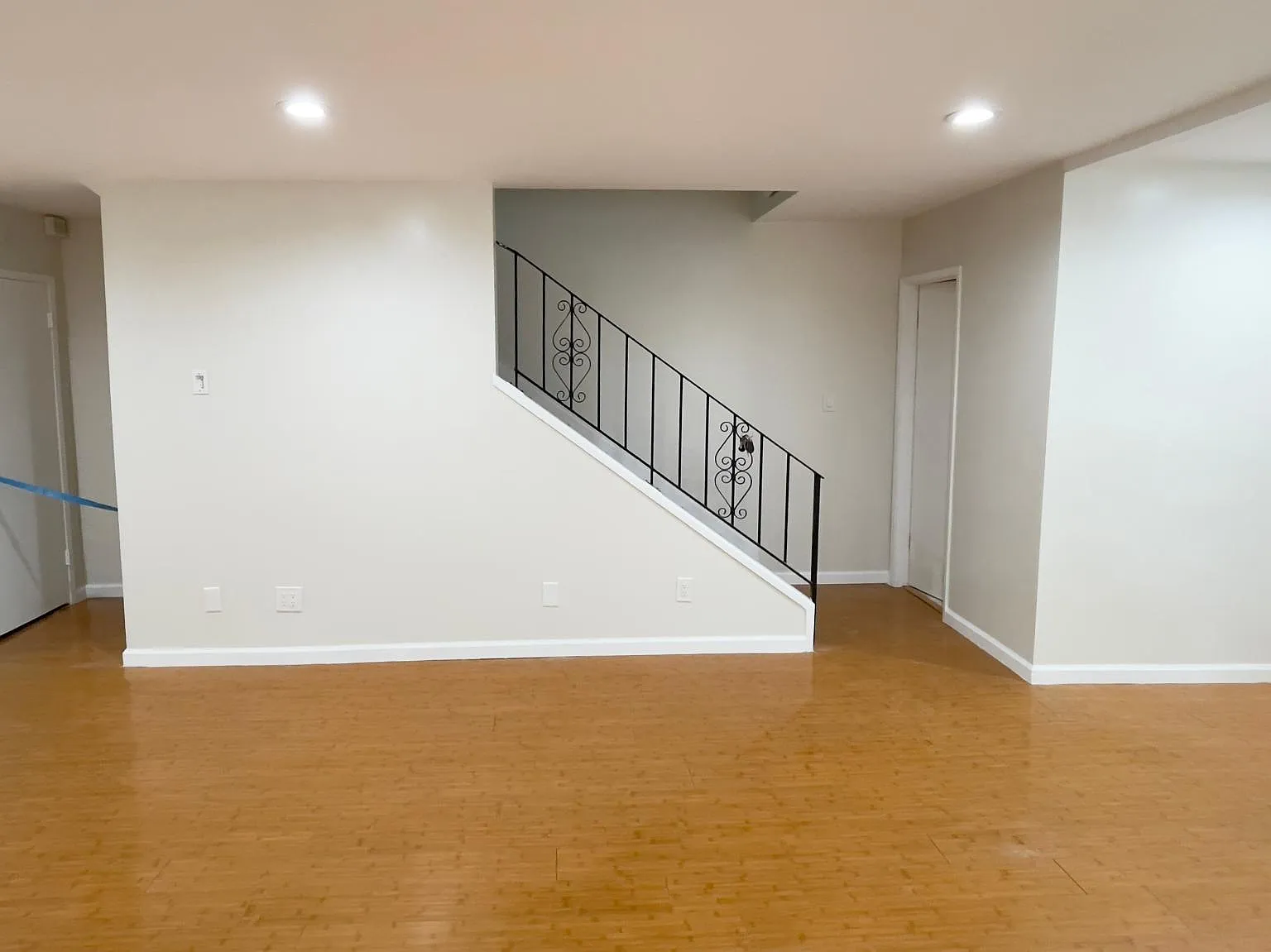 5215 Sepulveda Boulevard — Photo 2