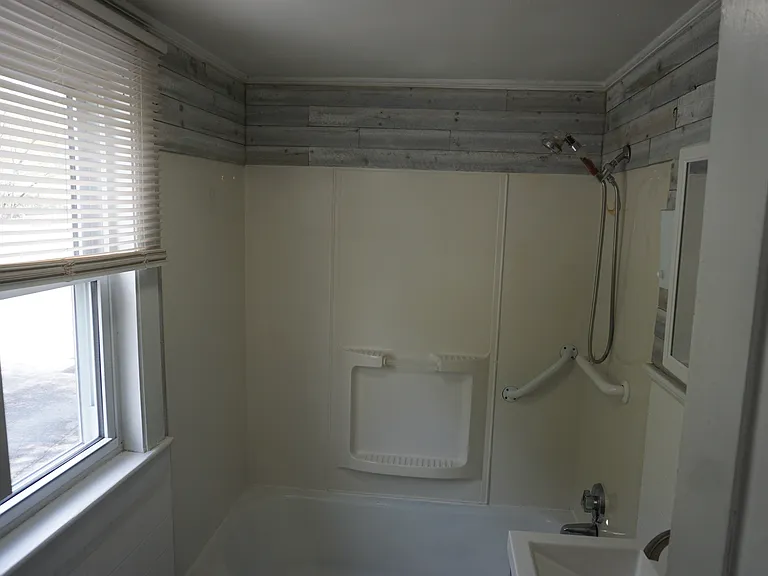 7 & 9 Friend St #9A — Photo 12