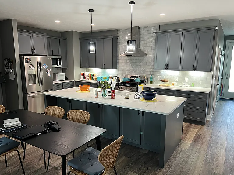 2060 Ruckle St — Photo 3