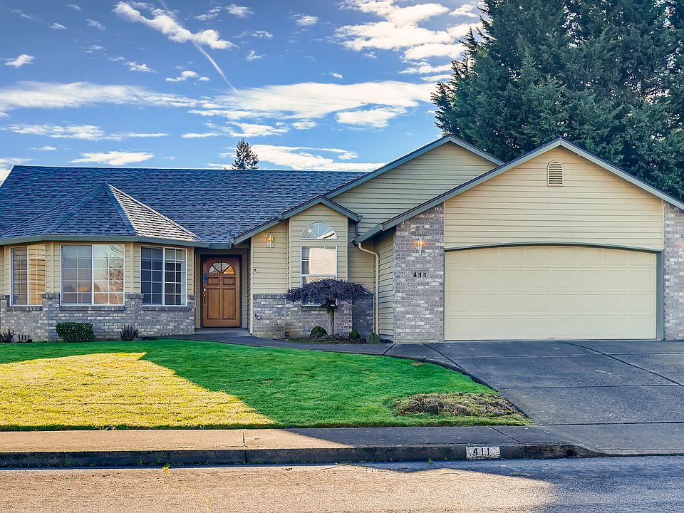 1st image of 411 NE 136th Way