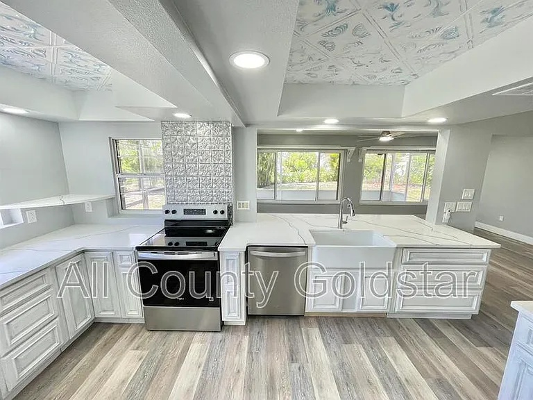 162 Ott Cir — Photo 9