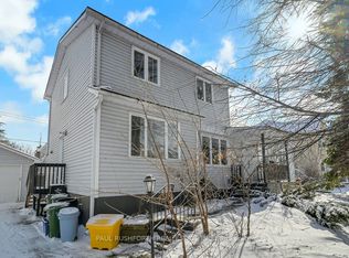 56 Lotta Ave #B, Ottawa, ON K2G2B5