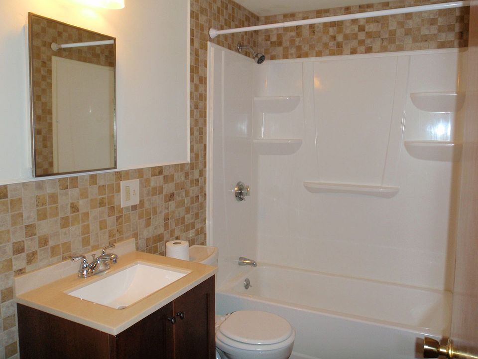 2nd image of 4 Gail Dr