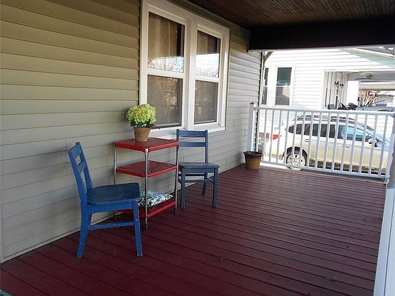 Charming covered front porch