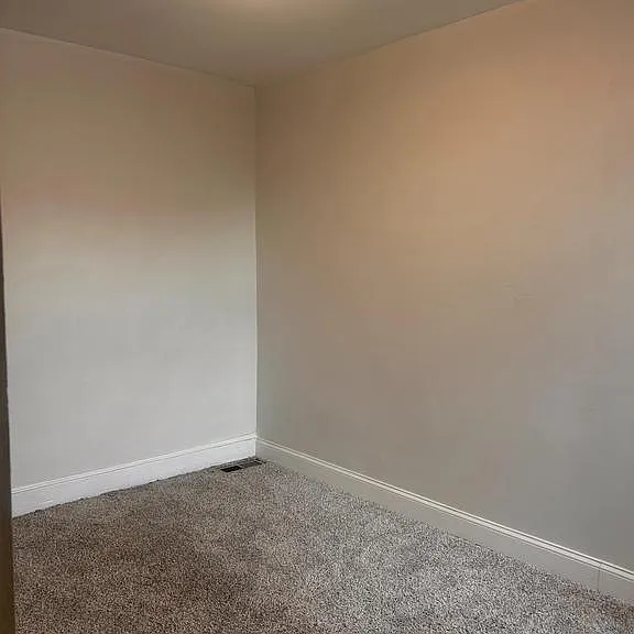 1308 W Lippincott St — Photo 10