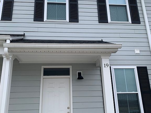 2nd image of 4-29 Bristol Ln #19