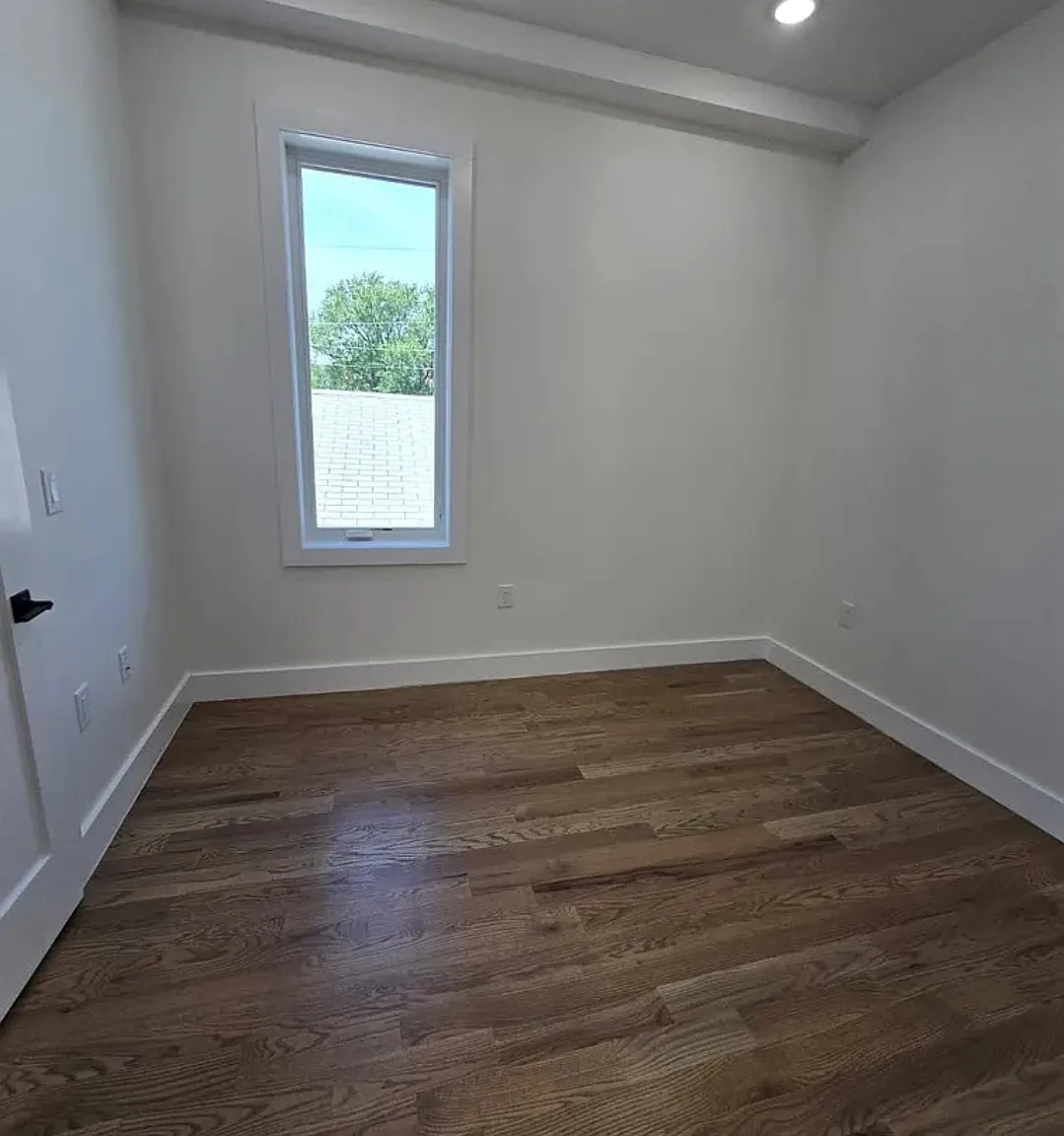 2 bed, $2,400 — Photo 1