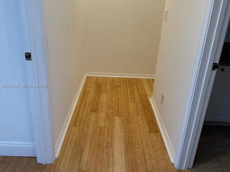 11090 Baybreeze Way — Photo 18