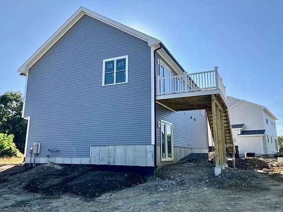 4th image of 17 Lynch Ave