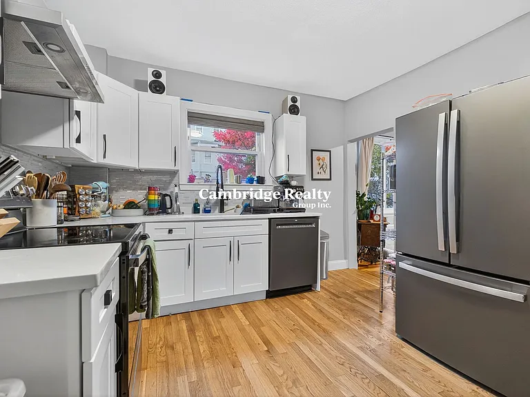 44 William St #2T — Photo 3