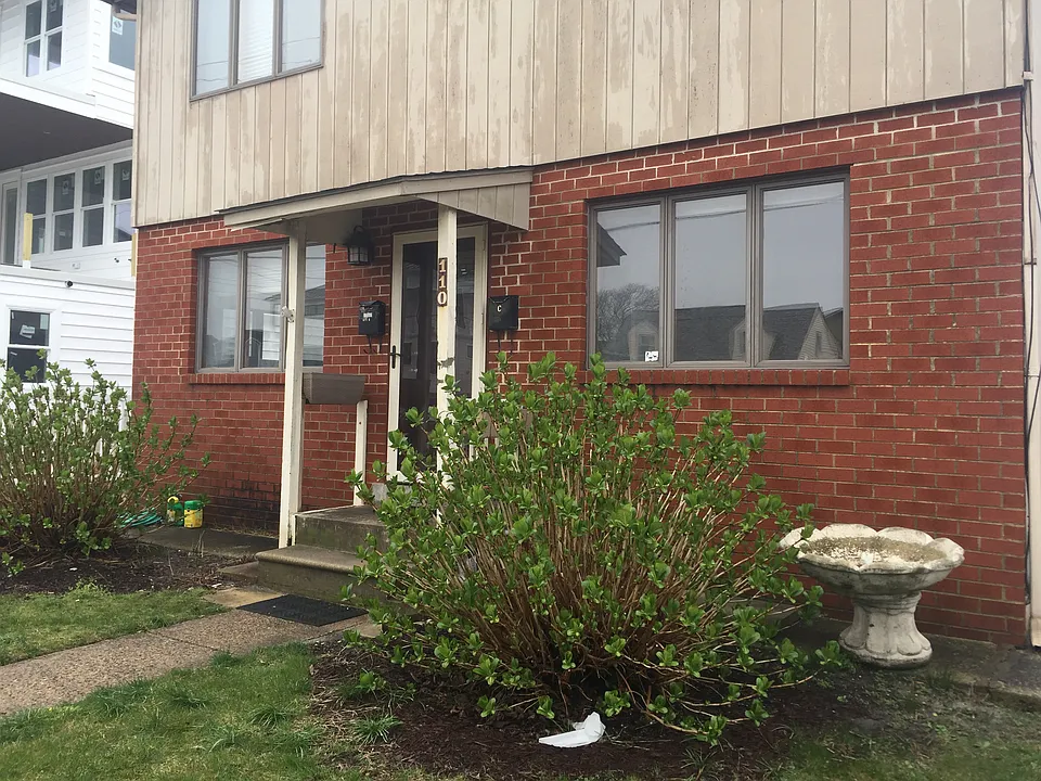 110 Sheridan Sq #A