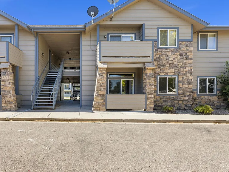 355 Buffalo Dr #D3 — Photo 1